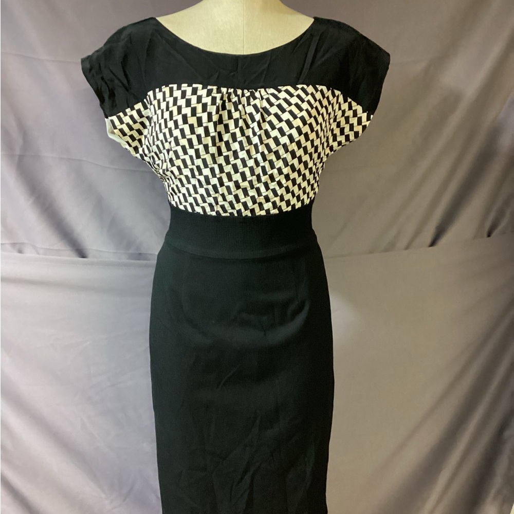 White House Black Market Black and White Silk Dress